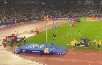 Εκσφενδονίστηκε το κοντάρι του Καραλή, 2ος ο&nbsp;Τεντόγλου