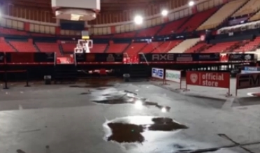 Πλημμύρισε το ΣΕΦ λόγω της Χριστουγεννιάτικης νεροποντής&nbsp;(βίντεο)