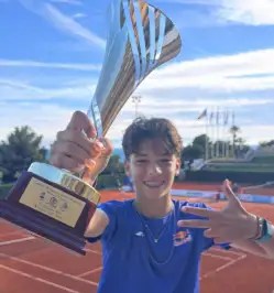 Ο 13χρονος Ραφαήλ Παγώνης κατέκτησε το τρόπαιο στο Junior Masters του Μόντε&nbsp;Κάρλο